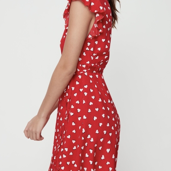 Aritzia Sunday Best Maude heart red wrap dress - Picture 4 of 9
